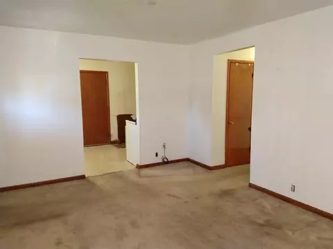 1046 E Coe St, Altus, OK 73521 photo 3