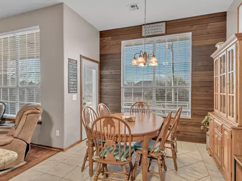 517 Allison Ln, Moore, OK 73160 photo 12
