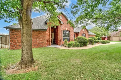 809 Queens Way, Altus, OK 73521 photo 4