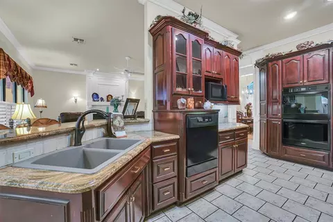 809 Queens Way, Altus, OK 73521 photo 13