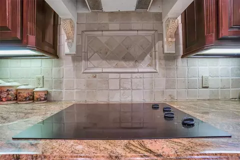 809 Queens Way, Altus, OK 73521 photo 17