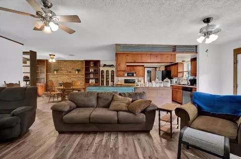19501 Malone Rd, Tecumseh, OK 74873 photo 4