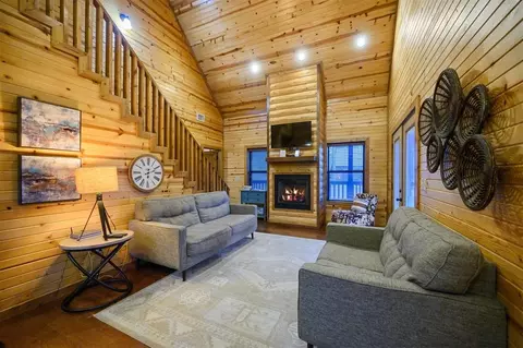 26 Muscadine Trl, Broken Bow, OK 74728