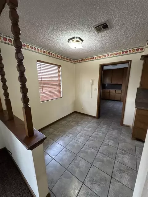 1716 W 9th St, Cushing, OK 74023 photo 12