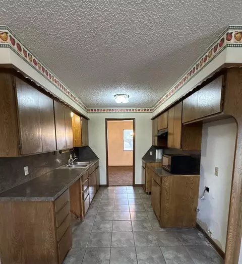 1716 W 9th St, Cushing, OK 74023 photo 13