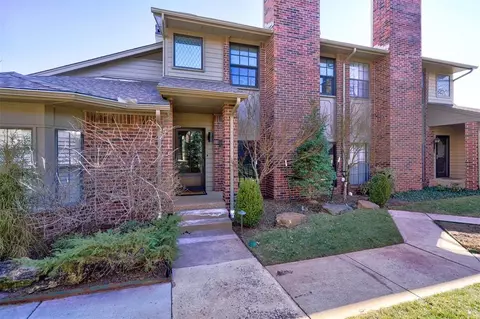 6204 Waterford Blvd #42, Oklahoma City, OK 73118