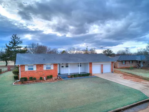 504 N 8th St, Tecumseh, OK 74873