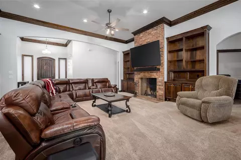 1200 E Rock Creek Rd, Tuttle, OK 73089 photo 8