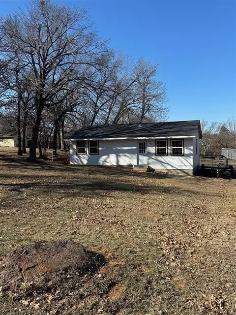 2313 Covell Ln, Edmond, OK 73034