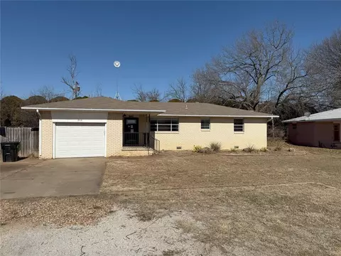 315 W Meek St, Wayne, OK 73095