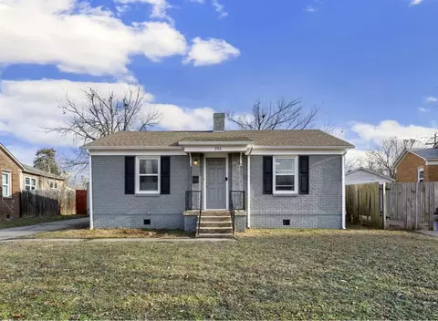 206 E Lockheed Dr, Midwest City, OK 73110