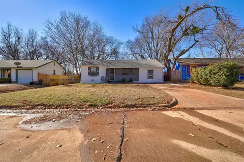909 Holly Ln, Oklahoma City, OK 73110