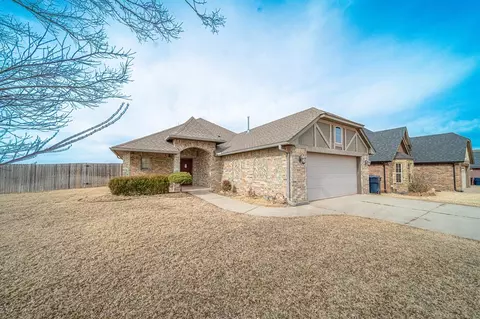 18117 Haslemere Ln, Edmond, OK 73012
