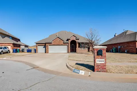 11009 SW 38th Cir, Mustang, OK 73064