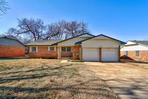 1705 Hardy Dr, Edmond, OK 73013