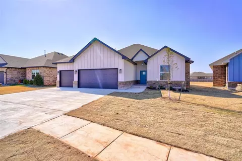 10613 Little Sallisaw Creek Dr, Yukon, OK 73099