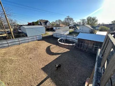 709 E Grant St, Sentinel, OK 73664 photo 33