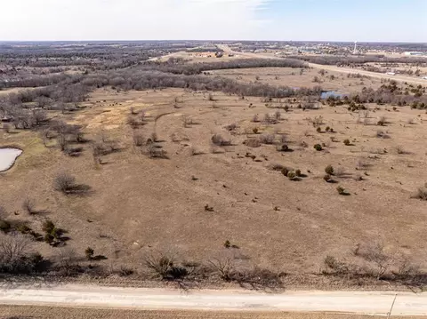 2715 E Coplin Rd, Okemah, OK 74859