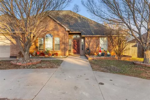 2108 Meadowview Dr, Duncan, OK 73533 photo 3