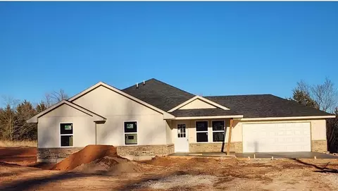 1295 Little Creek Dr, Blanchard, OK 73010