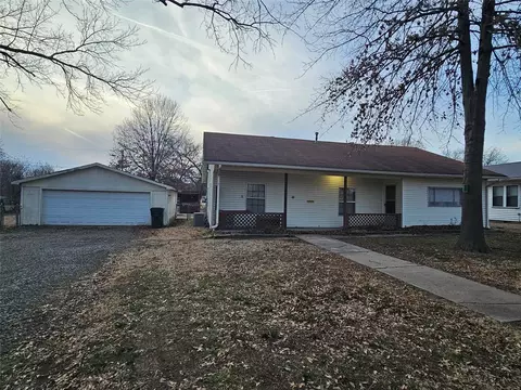 708 S Liberty Ave, Okmulgee, OK 74447