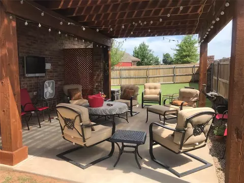 1920 Alexander Way, Yukon, OK 73099 photo 5