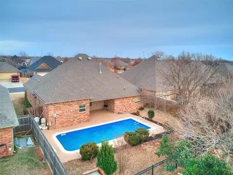 12213 Heathfield Ln, Oklahoma City, OK 73173