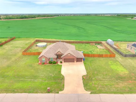 1221 Abraham Dr, Tuttle, OK 73089