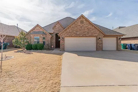 18529 Haslemere Ln, Edmond, OK 73012