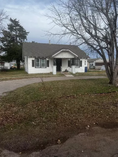 205 NE Madison Ave, Piedmont, OK 73078
