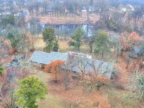 1920 Loveland Cir, Guthrie, OK 73044