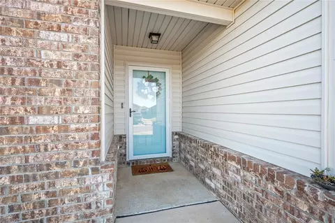 248 NE 20th Pl, Newcastle, OK 73065