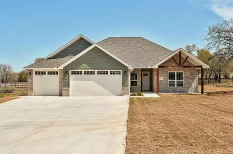 2003 Sky Trail Cir, Blanchard, OK 73010