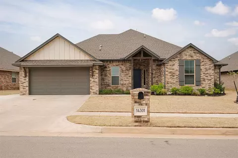 14301 Kamber Dr, Yukon, OK 73099