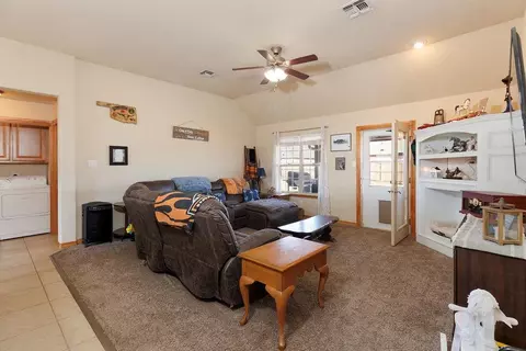 1113 Hershel Dr, Elgin, OK 73538 photo 4