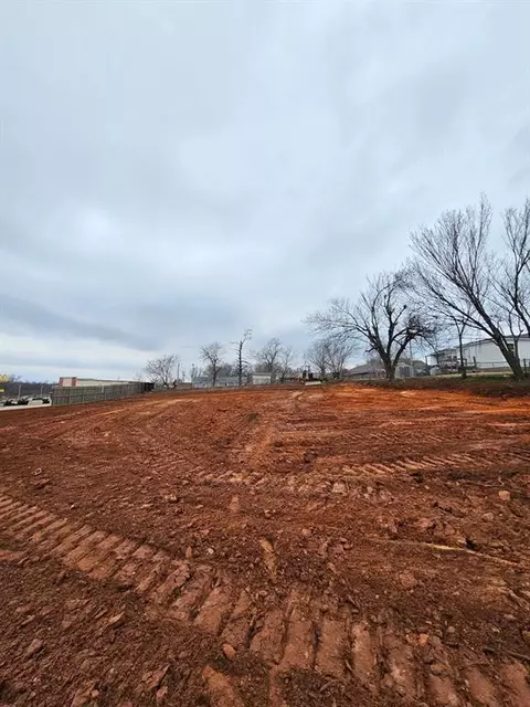 2465 Maupin St, Choctaw, OK 73020