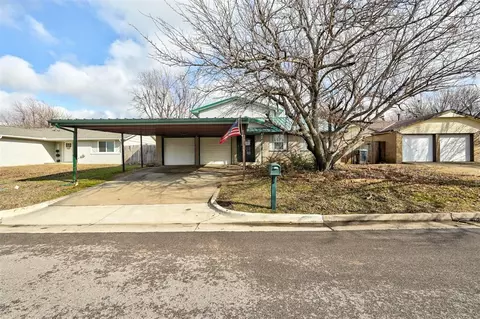 8312 S Drexel Pl, Oklahoma City, OK 73159