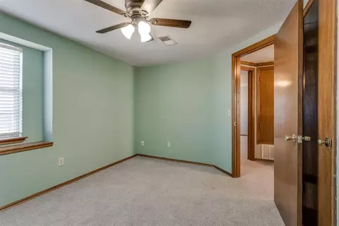 2116 Meench Dr, Moore, OK 73170 photo 40