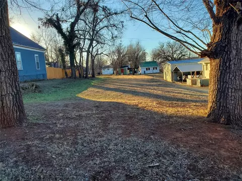 Ash, Guthrie, OK 73044 photo 2