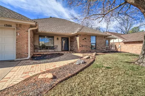 13101 Red Eagle Pass, Edmond, OK 73013 photo 2