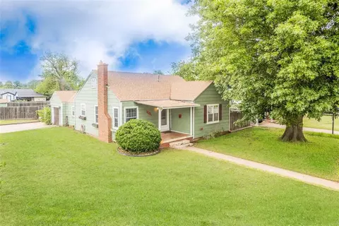 1001 E Cypress St, Altus, OK 73521