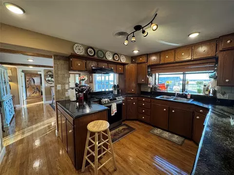 Kitchen - 1932 E 2050 Rd, Hugo, OK 74743 photo 2 of 2