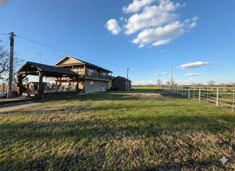 Exterior - 1932 E 2050 Rd, Hugo, OK 74743 photo 1 of 5