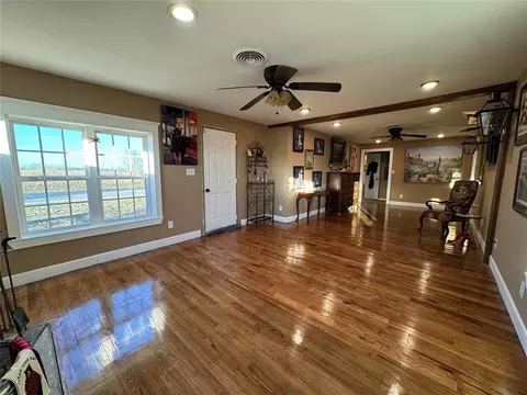 Living - 1932 E 2050 Rd, Hugo, OK 74743 photo 1 of 4