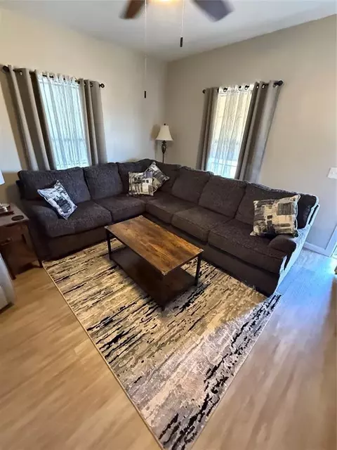 505 E 11th St, Chandler, OK 74834 photo 4