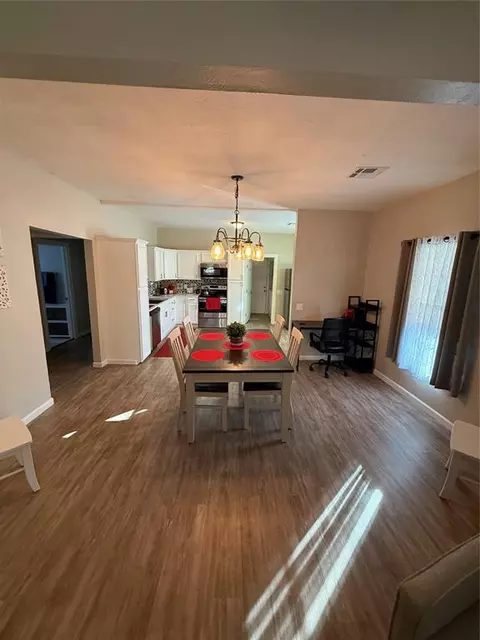 505 E 11th St, Chandler, OK 74834 photo 6
