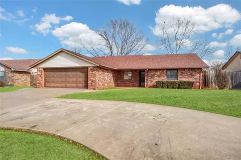 231 Shale Crst, Clinton, OK 73601