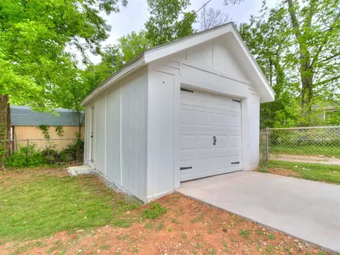 524 E Harrison Ave, Guthrie, OK 73044 photo 26