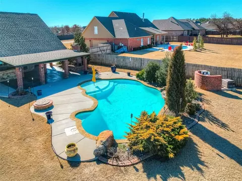 663 Silver Tree Dr, Choctaw, OK 73020