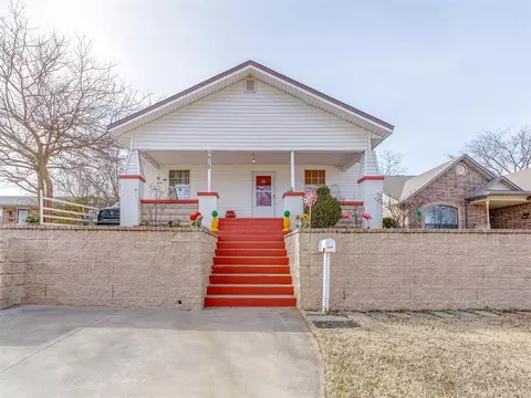918 N Park Ave, Shawnee, OK 74801